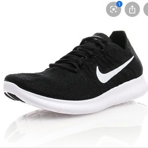 Nike Women’s Free RN FlyKnit